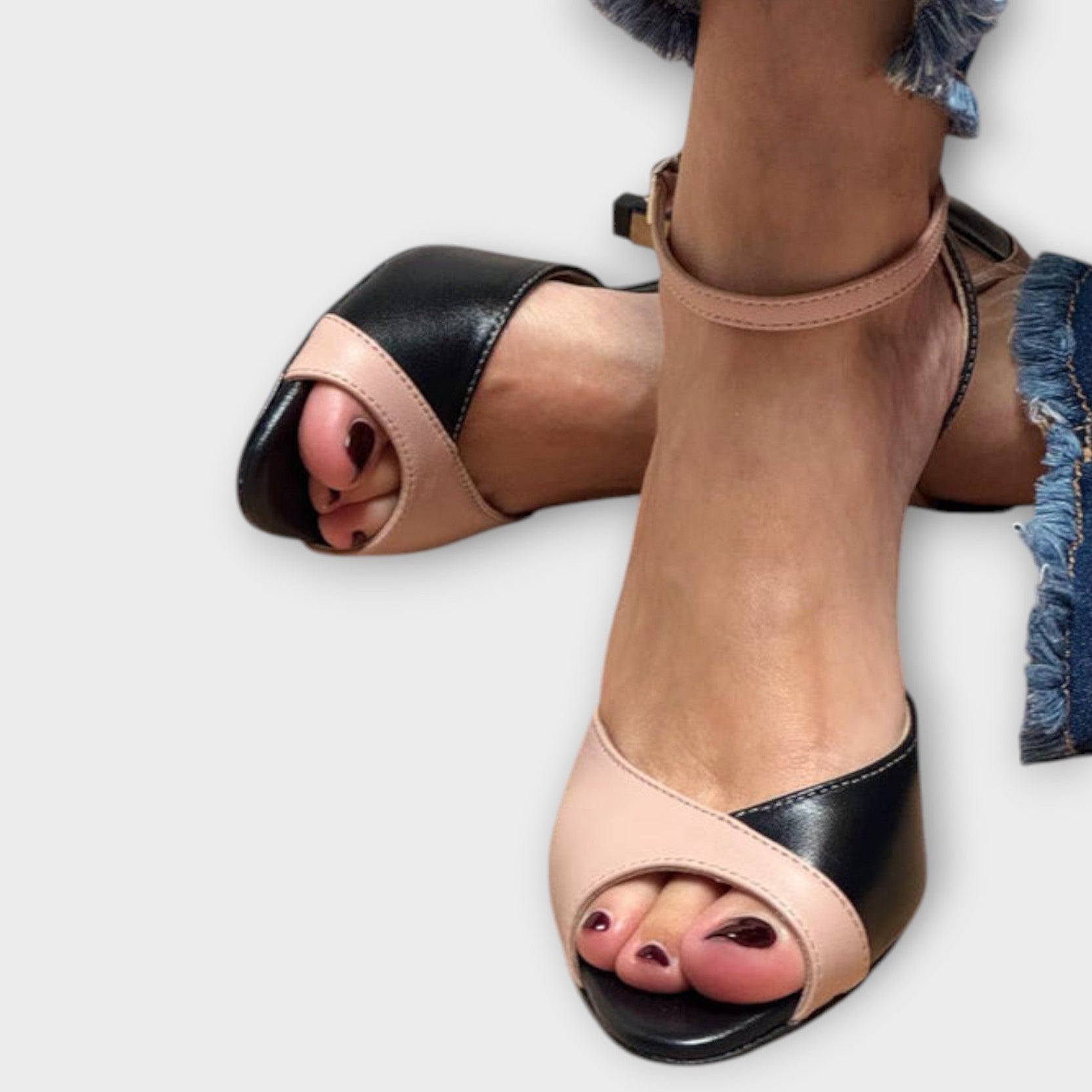 Noirella – Two-Tone Elegance in Pink