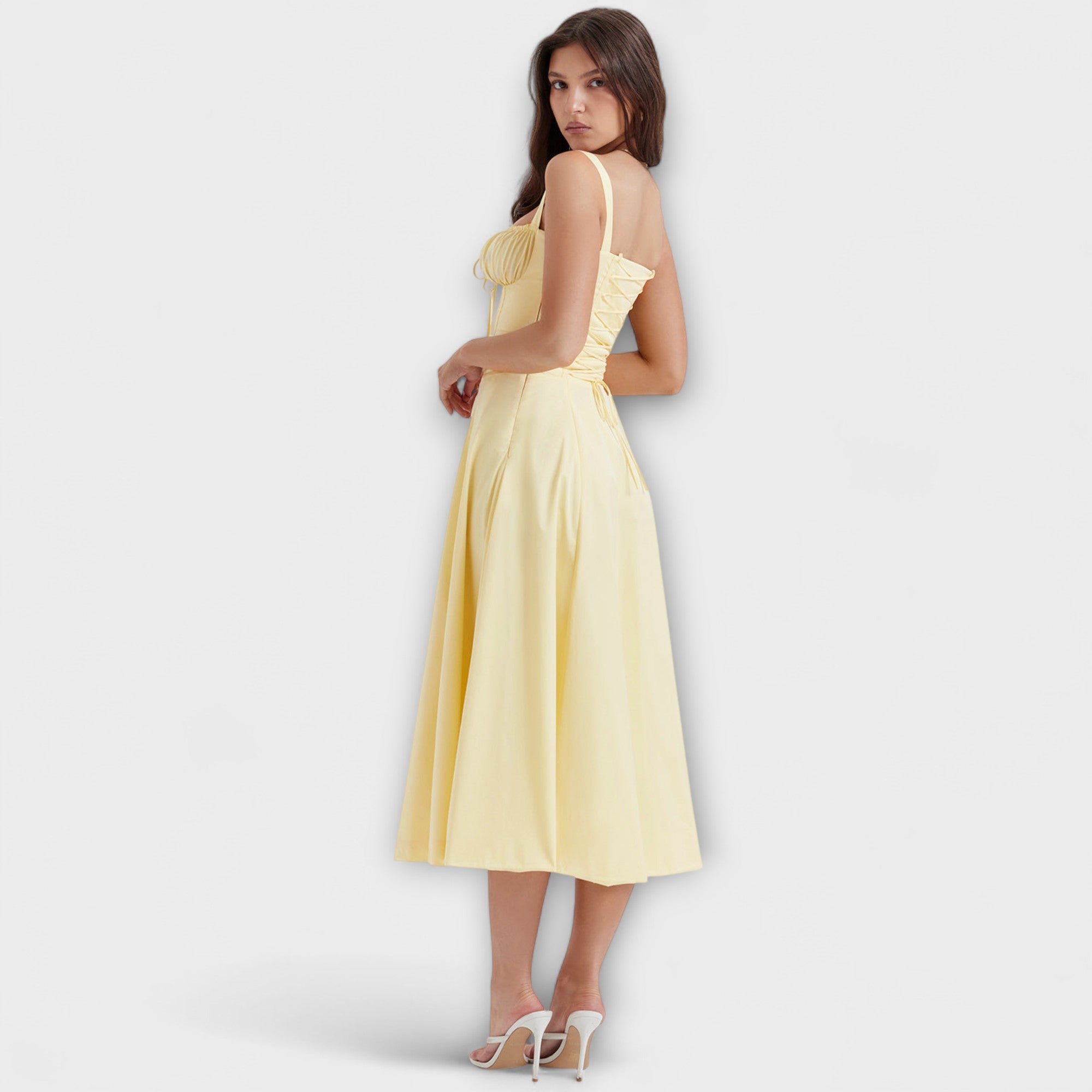 Zipporas - Fitted bustier dress with a modern spring floral print