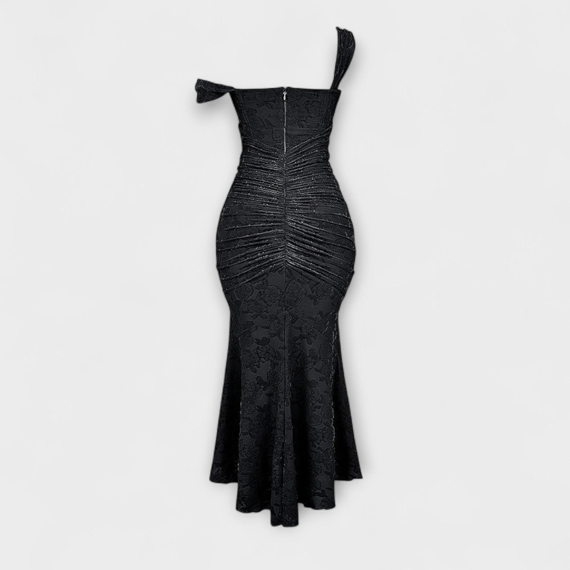 Renske - Long dress with an elegant and sophisticated bodice